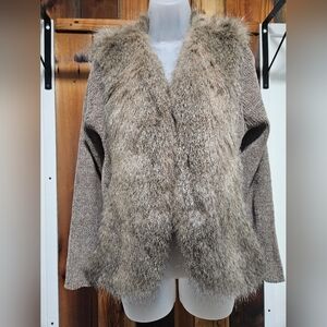 Chic Faux Fur and Knit Shawl